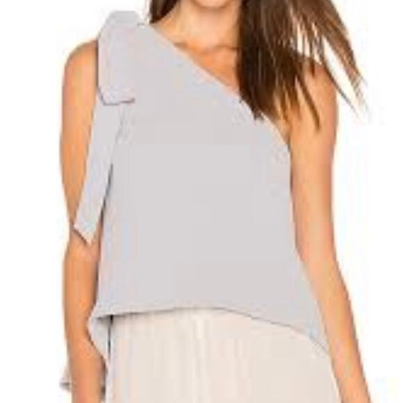 Elliatt Studio One-Shoulder Lilac Gray Bow Top Size L NWT - Picture 1 of 6